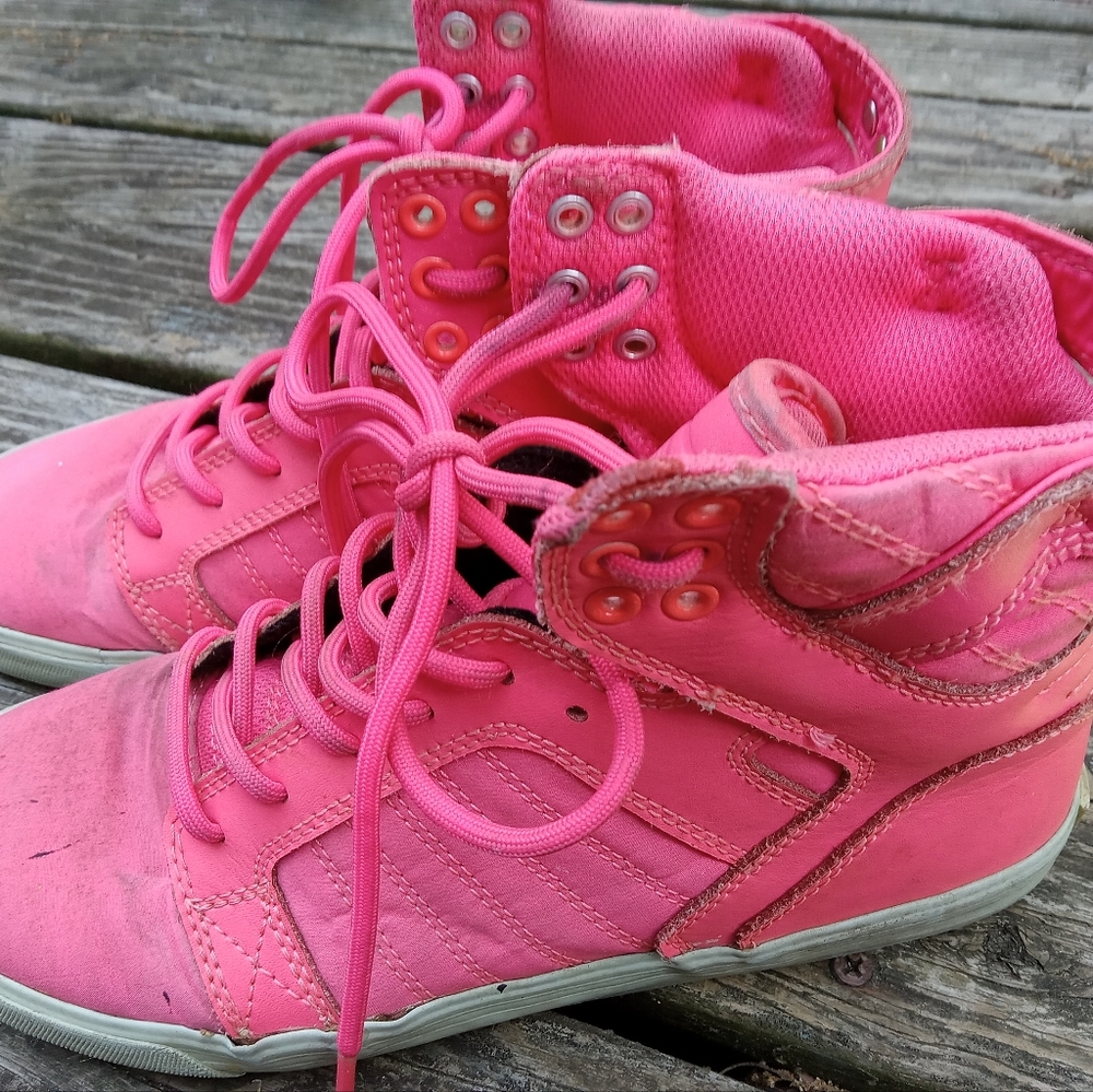 Ladies sneakers